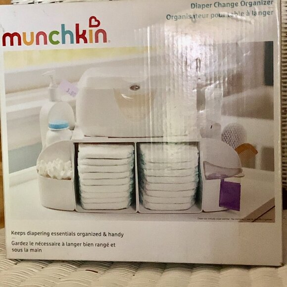 New Munchkin Diaper Change Organizer W16in x H5in x D9in - Picture 2 of 9